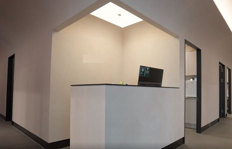 Reall Clinic interior