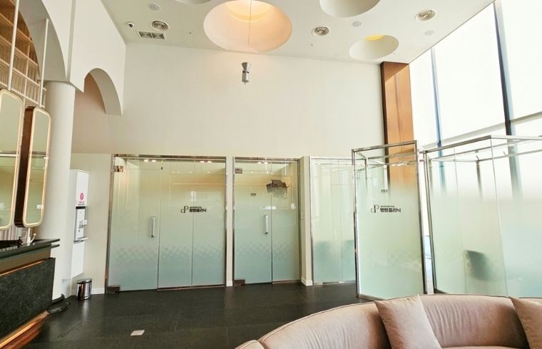 PangPang Clinic interior