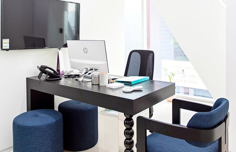 YOU&I Sinnonhyeon Clinic interior